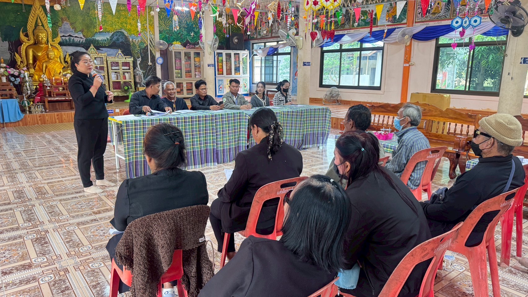 พช.ขุขันธ์ ประชุมเตรียมความพร้อมจัดพิธีเฉลิมฉลองเงินขวัญถุงพระราชทาน กองทุนแม่ของแผ่นดินบ้านคำเผือ ม.5 ตำบลโสน อ.ขุขันธ์ จ.ศรีสะเกษ